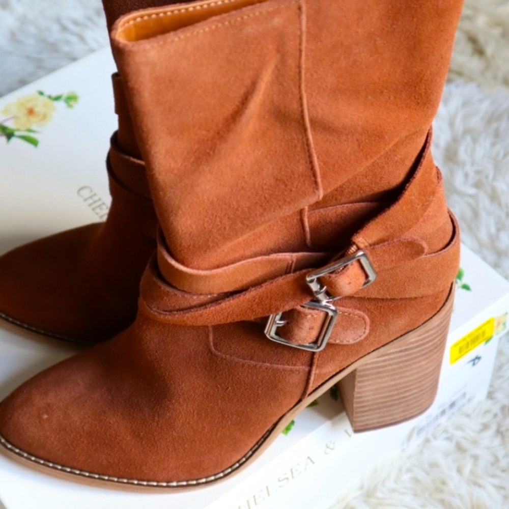 New Chelsea & Violet Vicki Suede Booties - Picture 8 of 10